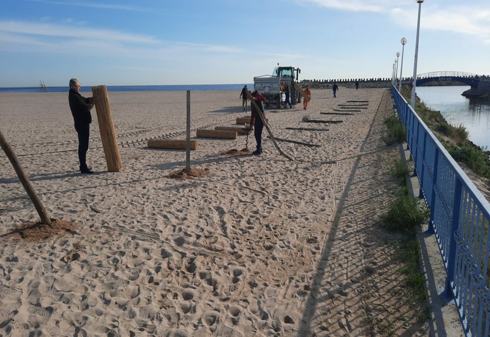 FOTO Pregătirea plajelor pentru sezonul rece