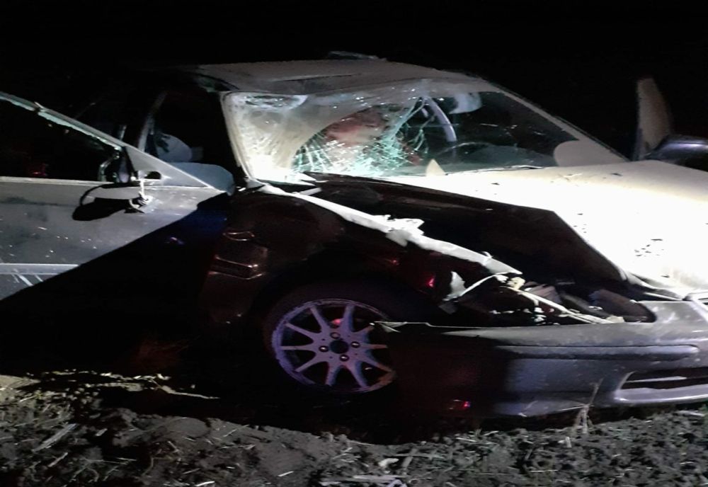 Dosar penal pentru șoferul care s-a răsturnat cu mașina pe DN38