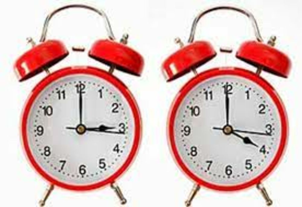 În curând vom trece la ora de vară. De când vom dormi cu o oră mai puțin