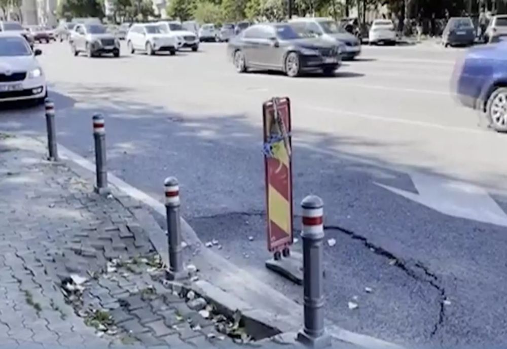 GROAPĂ ADÂNCĂ APĂRUTĂ BRUSC PE UN DRUM DIN CONSTANȚA