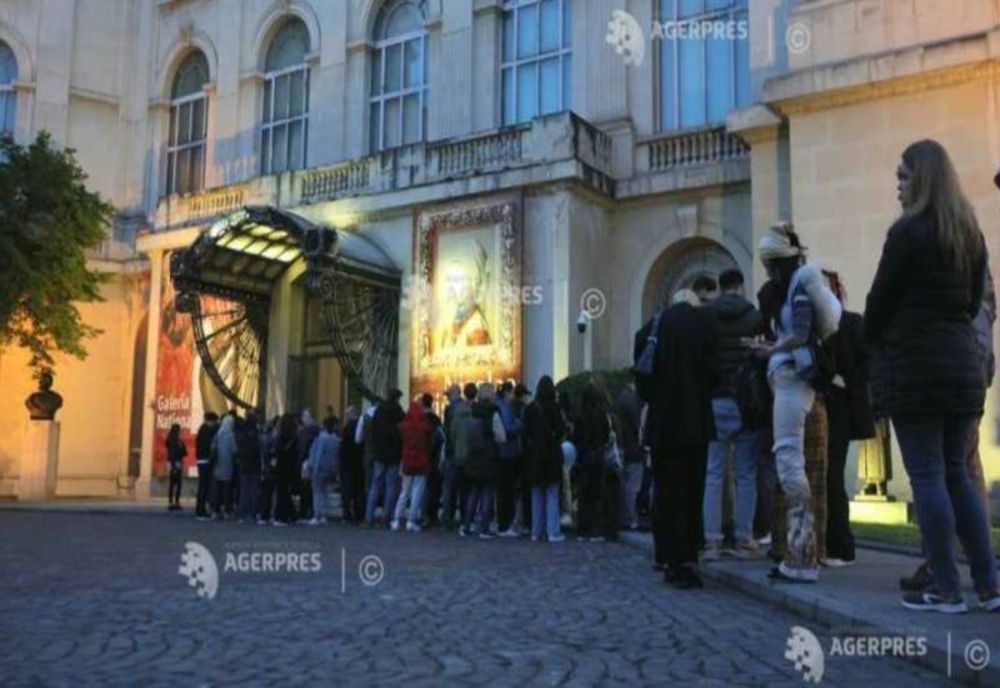 NOAPTEA EUROPEANĂ A MUZEELOR / PRIMĂRIA CAPITALEI DESCHIDE PORȚILE PUBLICULUI PENTRU TURURI GHIDATE, EXPOZIȚII ȘI MUZICĂ