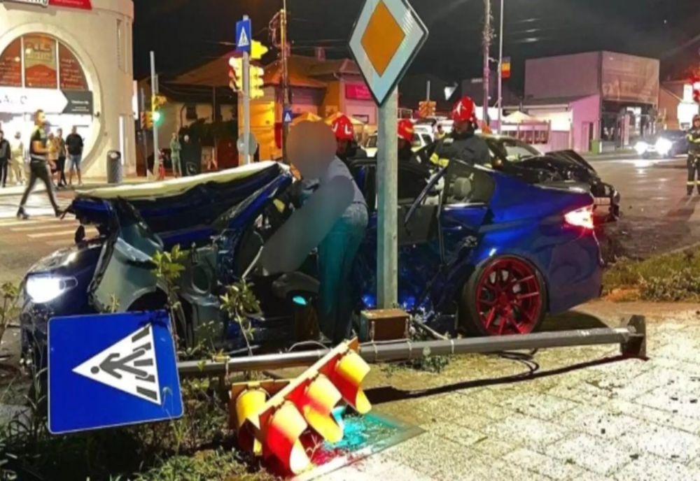 ACCIDENT RUTIER GRAV ÎN CONSTANTA. TREI PERSOANE AU AJUNS LA SPITAL