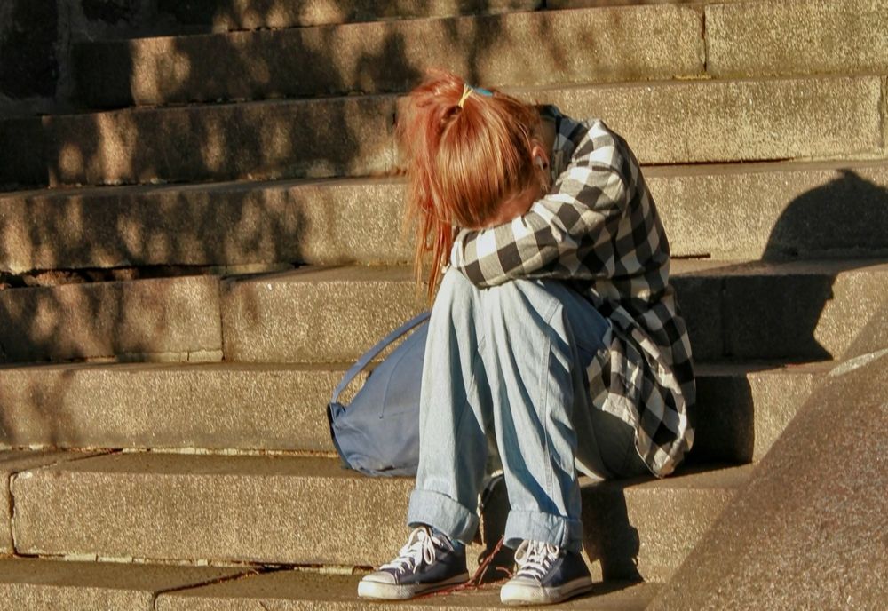 Semnal de alarmă pentru părinți. Unul din șapte copii are probleme psihice. Situația fetelor din România este îngrijorătoare