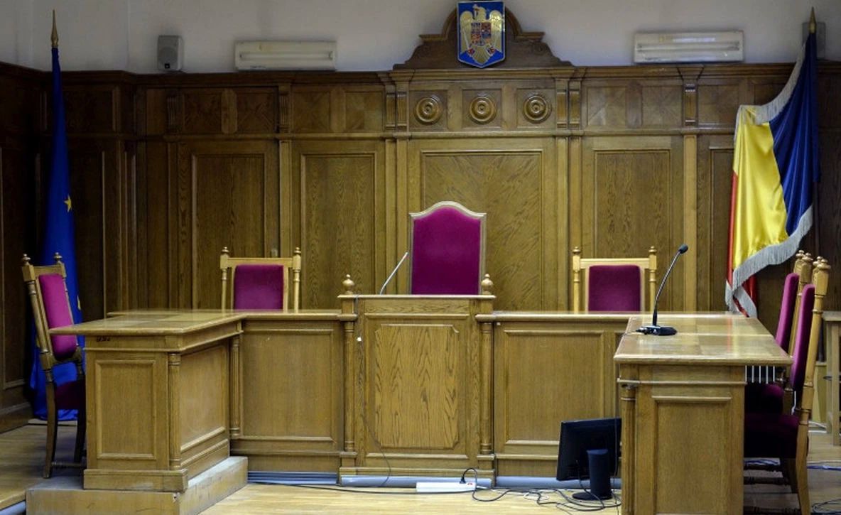 Extinderea competenței completurilor specializate și riscul unui conflict între Tribunalul București și Parlament