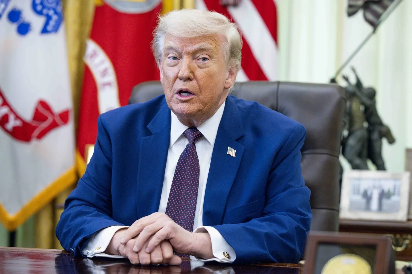 Trump anunță noi negocieri cu Iranul, după ce a amânat un atac alături de Israel