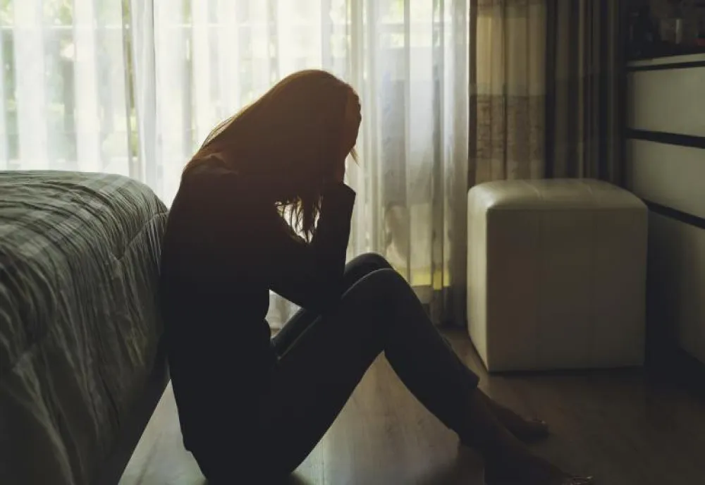 Elevă oarbă de 15 ani violată de doi profesori, tată și fiu