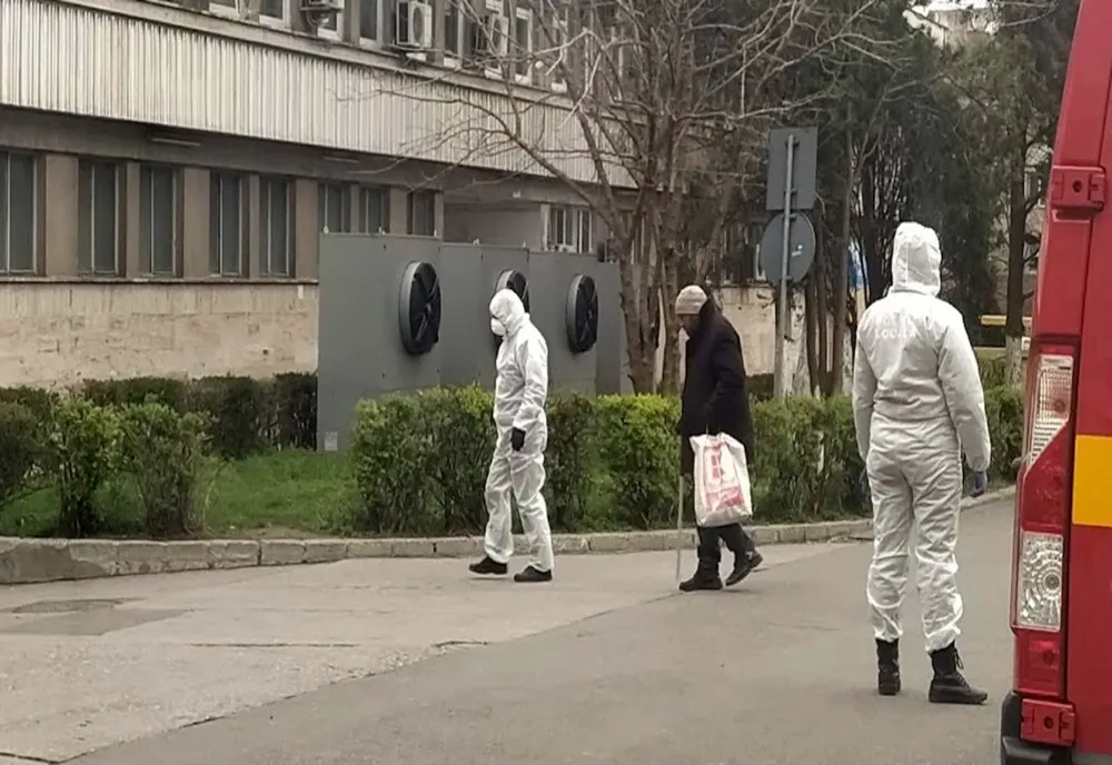 Oamenii străzii din Constanța, adunați de primărie pentru a fi duși la adăpost