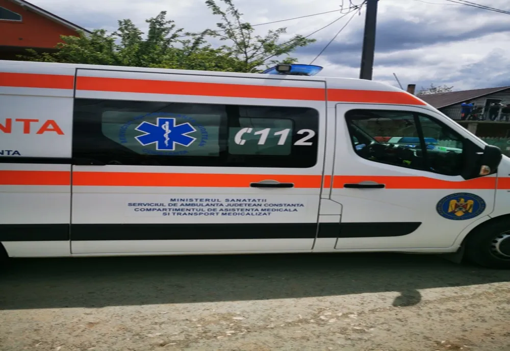 Incendiu puternic la Cuza Vodă. Copil cu arsuri a ajuns la spital după ce s-a intoxicat cu fum
