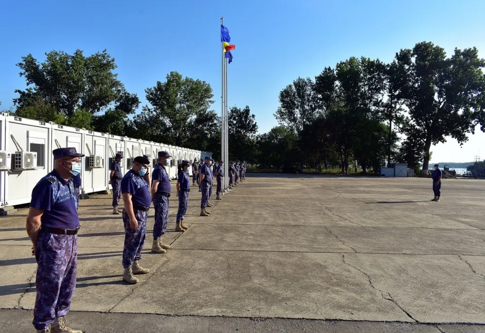 FOTO| Ziua Imnului Național marcată de marinarii militari