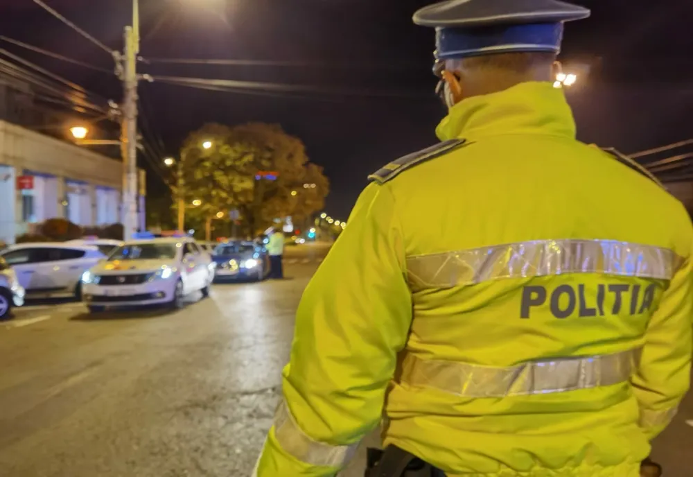 Tânăr aflat în carantină, descoperit noaptea în trafic la volan