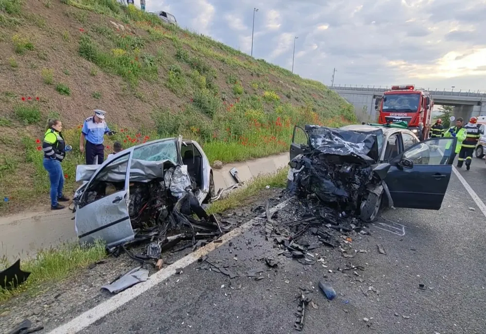 FOTO Impact violent pe DN3. Un mort și doi răniți