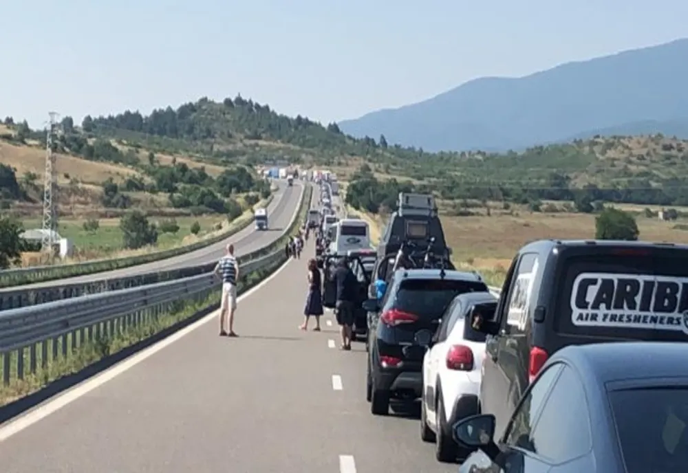 Toate persoanele care intră în Grecia cu maşina vor fi TESTATE, inclusiv cele vaccinate