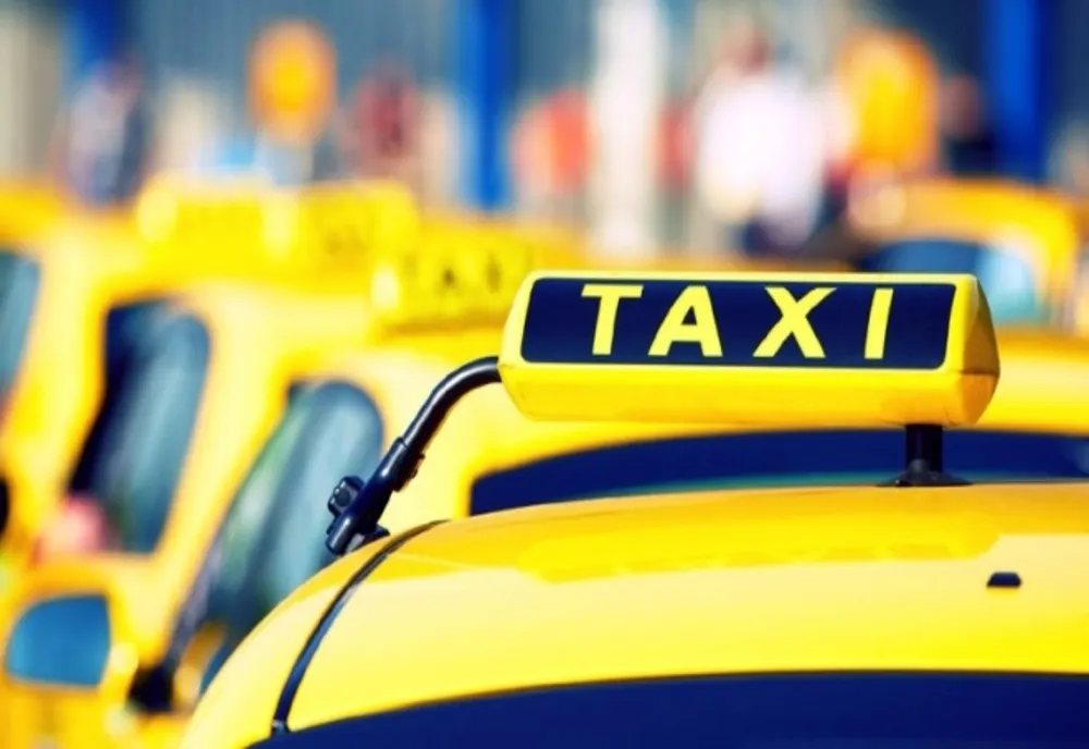 Taximetriștii în atenția polițiștilor locali. Amenzi drastice