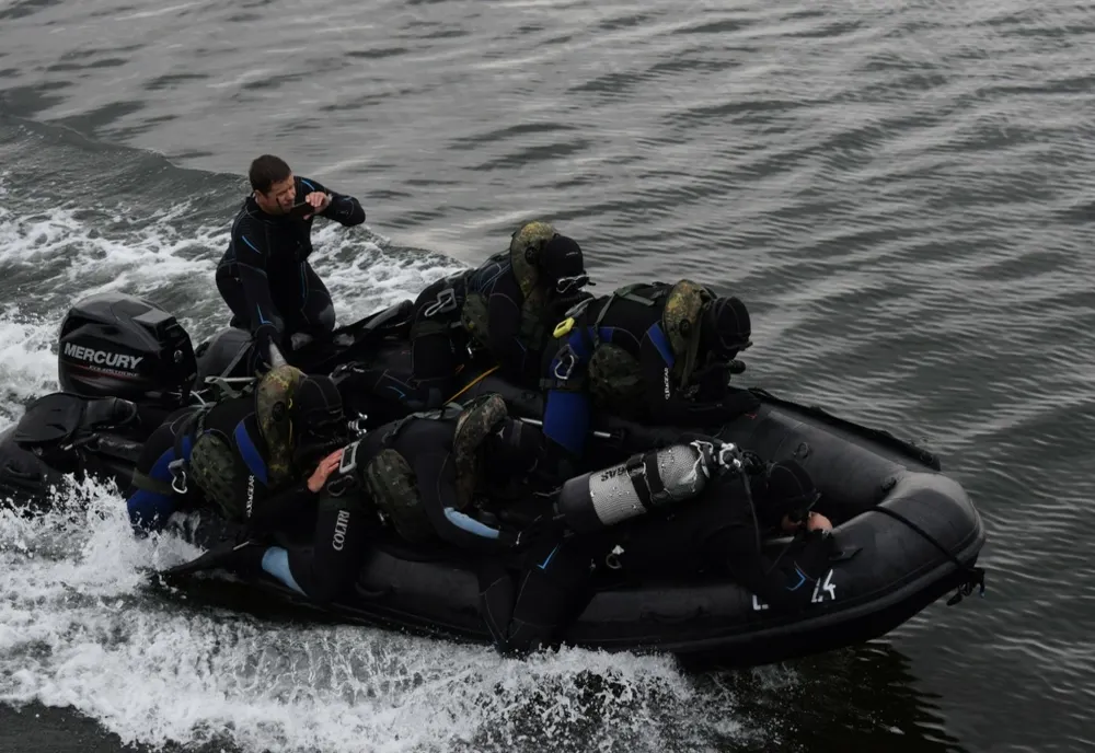 Peste 350 de scafandri militari, exercițiu în Marea Neagră