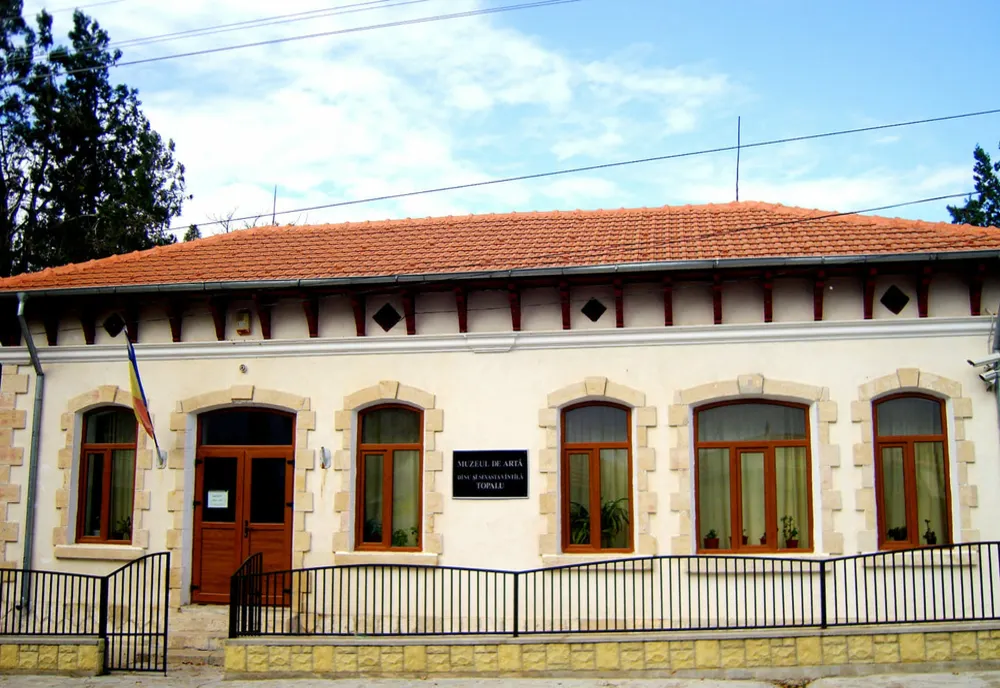 Colecția de artă de la Muzeul Topalu rămâne în patrimoniul național și al județului Constanța