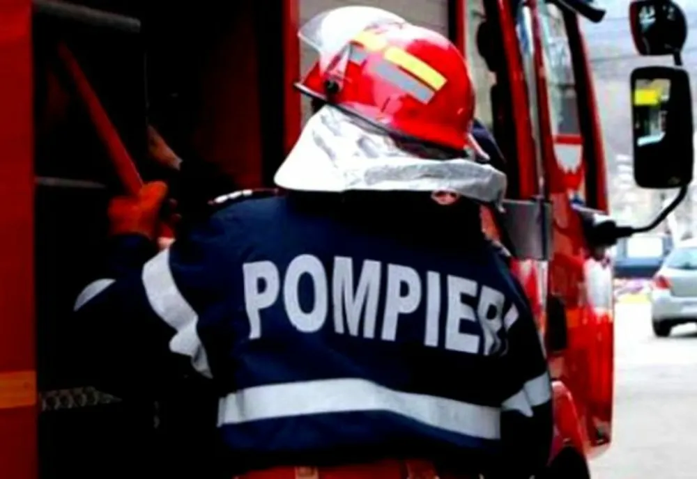 Alertă în Mamaia. Autoturisme în flăcări