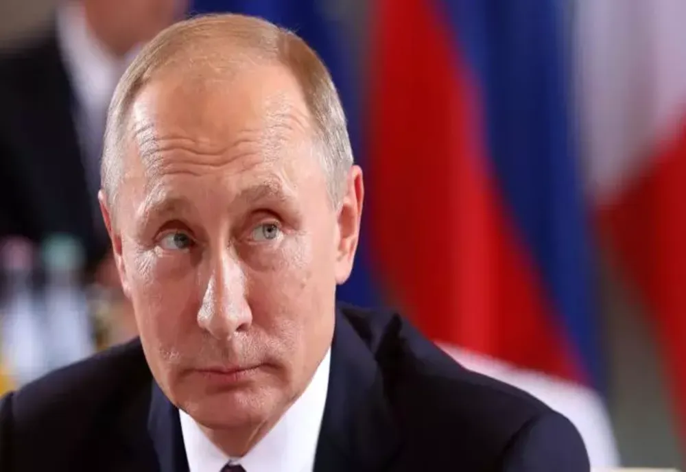 Vladimir Putin, în scenariul Ceaușescu. O parte a camarilei îl minte, cealaltă uneltește