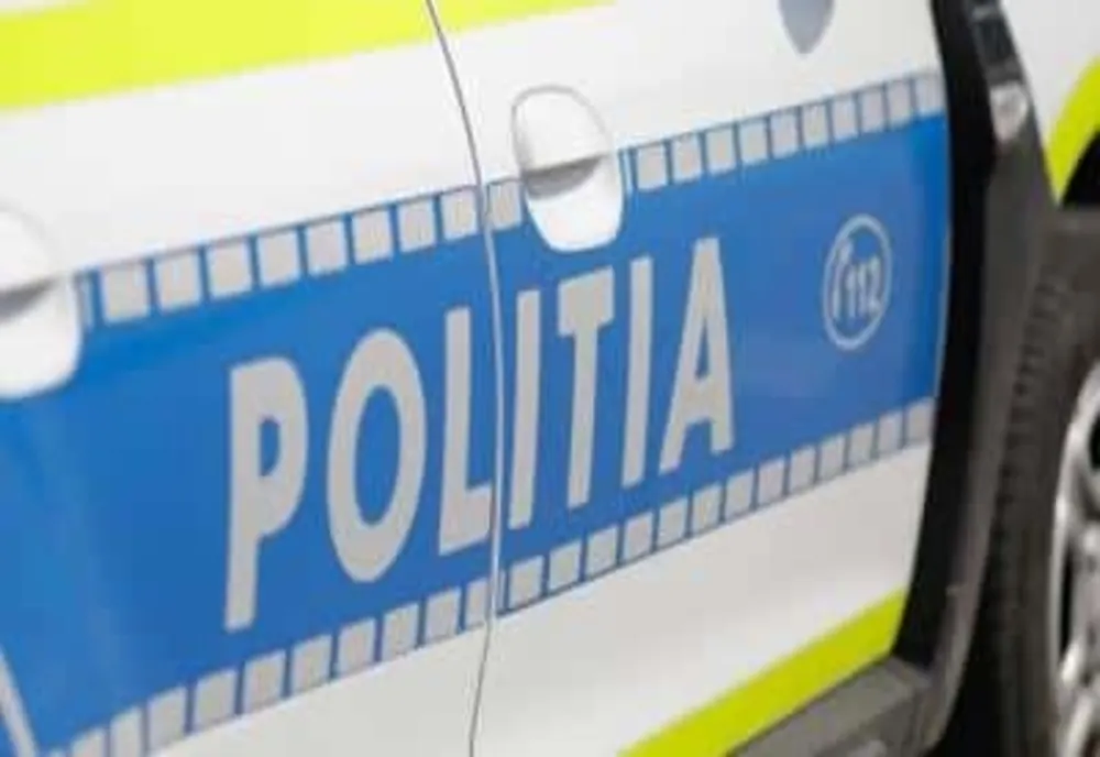 Impact violent între un autoturism și un tractor pe DN 22C