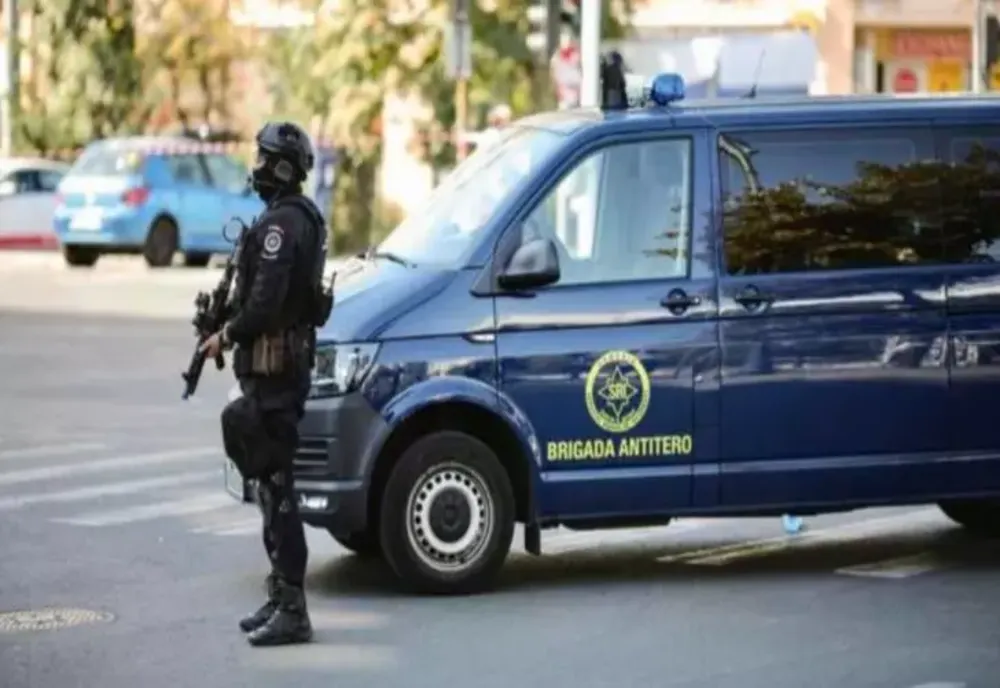 EXERCIȚIU ANTITERORISM DE AMPLOARE ÎN GARA DIN ALEXANDRIA, ORGANIZAT DE SRI 