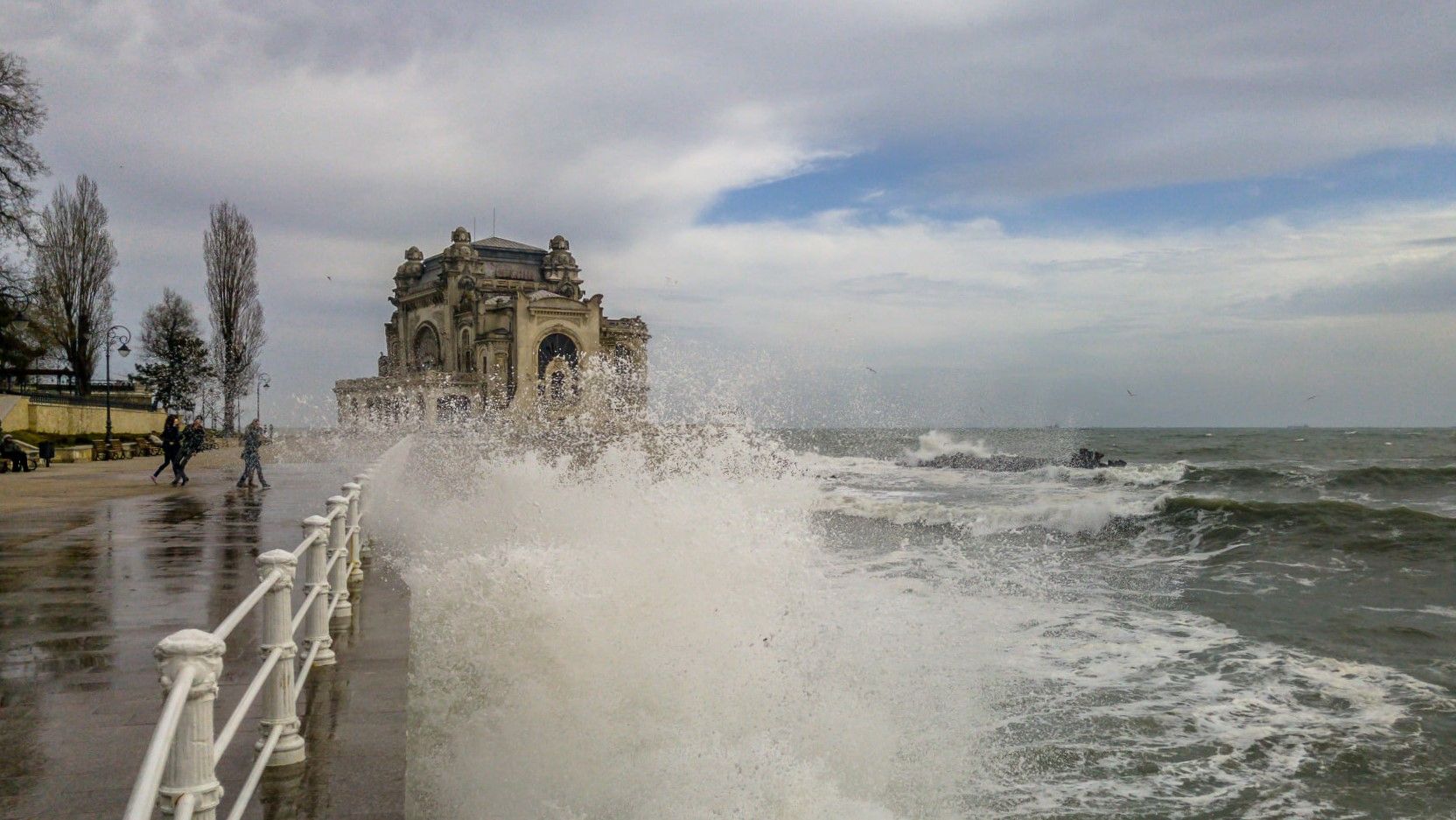 vreme, ploaie, cazino