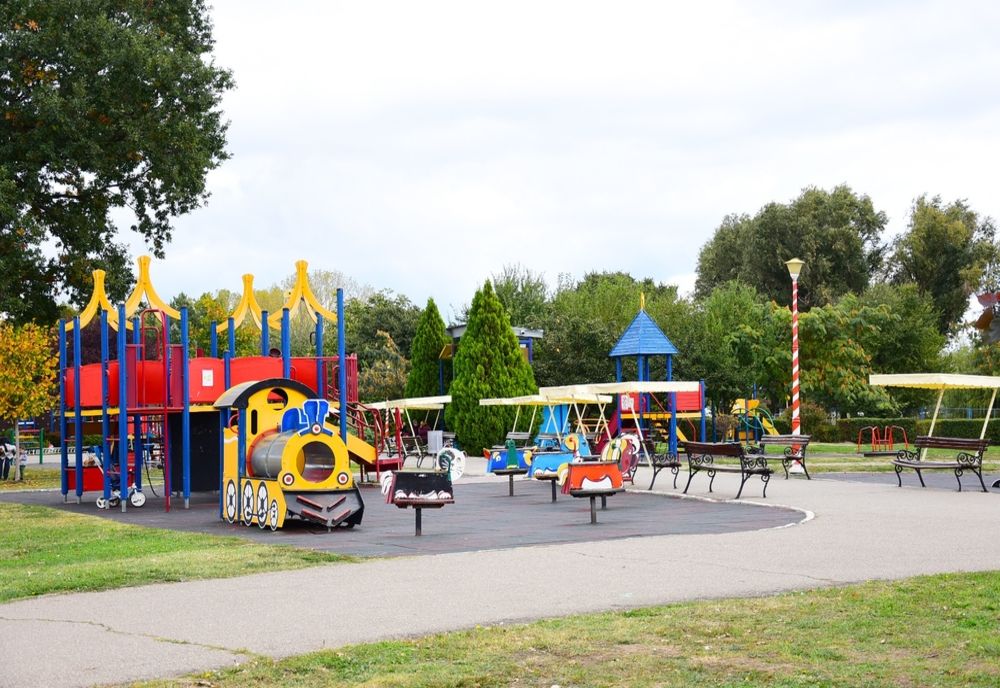 Primăria închide de mâine Țara Piticilor din Parcul Tăbăcărie