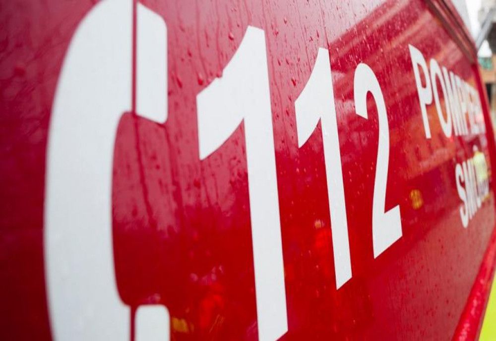  O fetiță de 12 a murit intoxicată după ce o ambulanță, care a venit pentru frate ei, ar fi refuzat să o ia la spital 