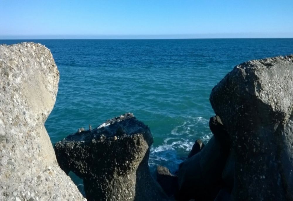 Alertă în Portul Contanța. Pescar căzut în mare 