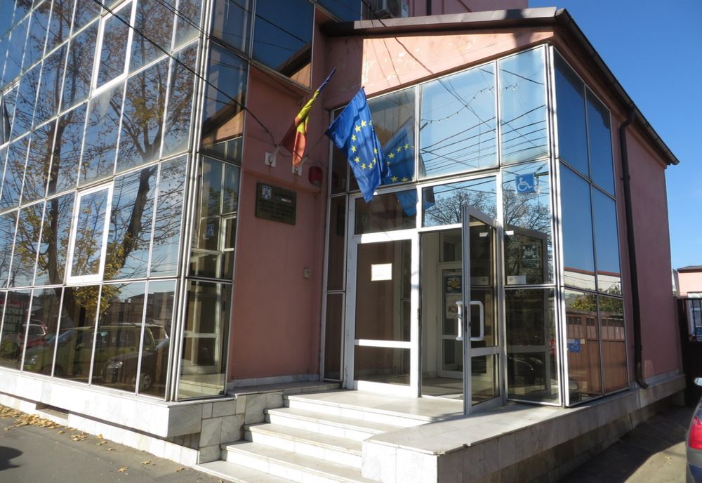 Număr unic de apel pentru informarea cetățenilor cu privire la șomajul tehnic și adrese de email pentru transmiterea documentelor