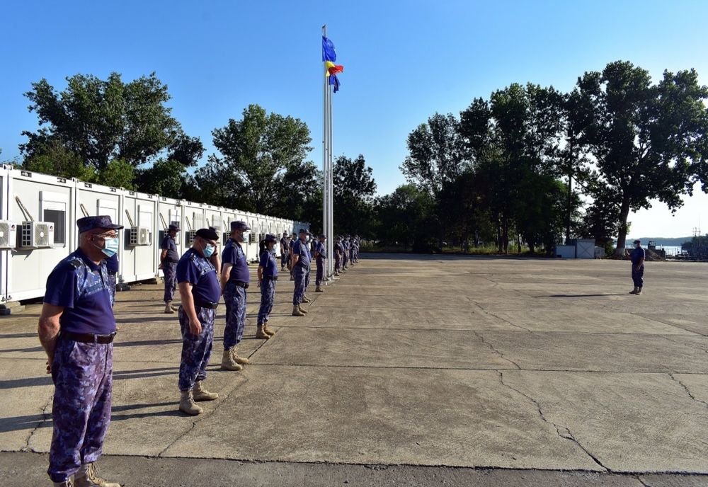FOTO| Ziua Imnului Național marcată de marinarii militari