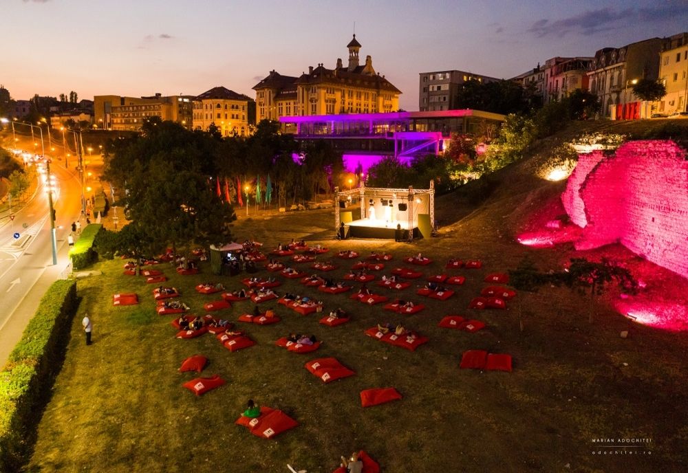 Anca Sigartău și Marius Bodochi, la FITIC!