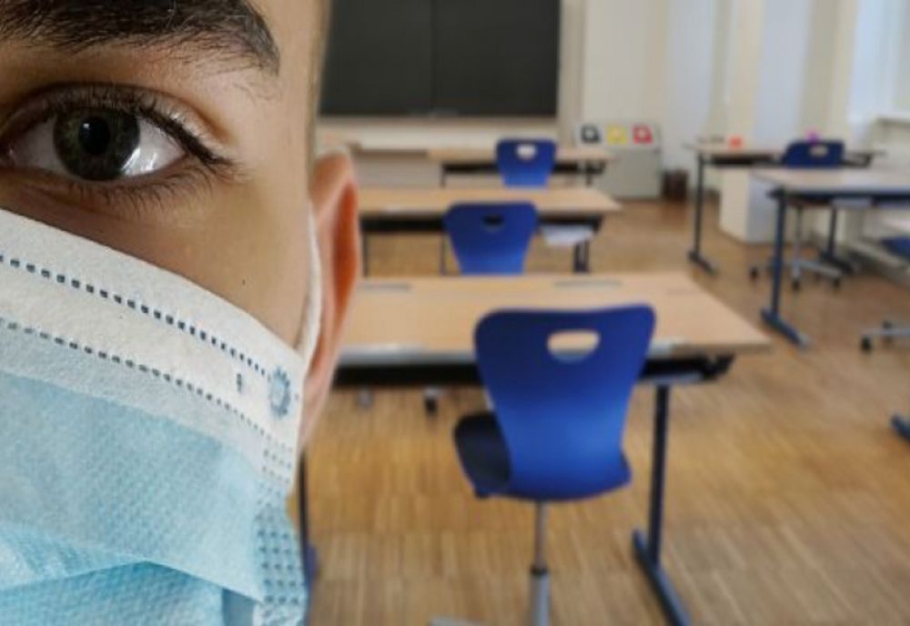 Apar noi cazuri de elevi infectați cu Covid-19. Ce măsuri s-au luat