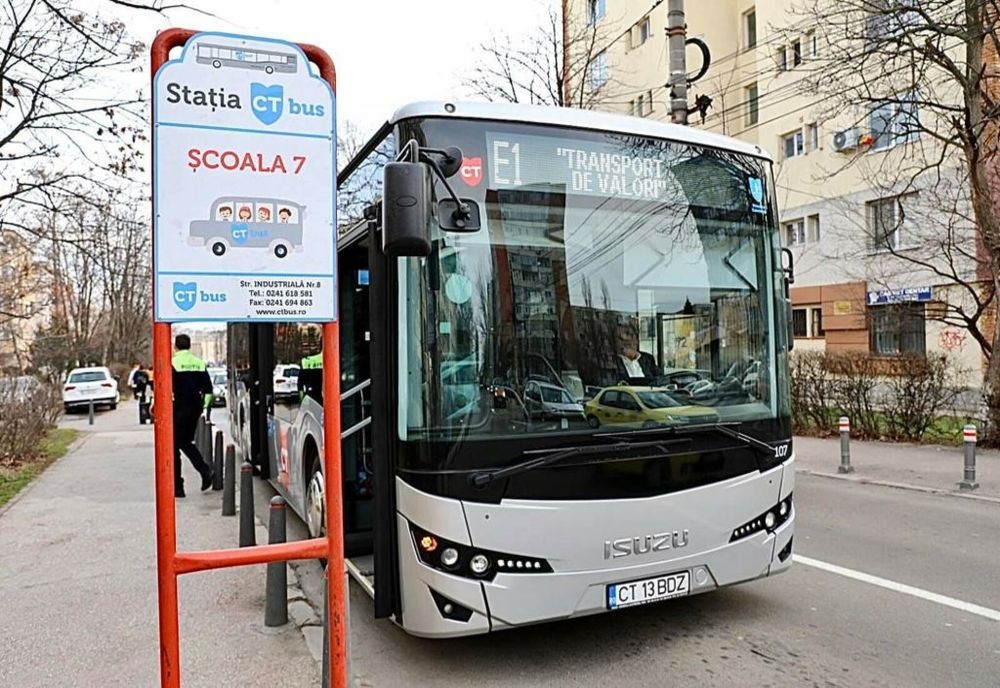 Autobuzele școlare au intrat pe trasee