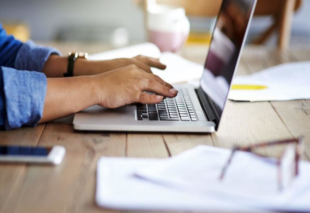 Creşte numărul de infectări cu Covid în şcoli. Şapte clase de la şcoli din municipiul Constanţa trec la cursuri exclusiv online