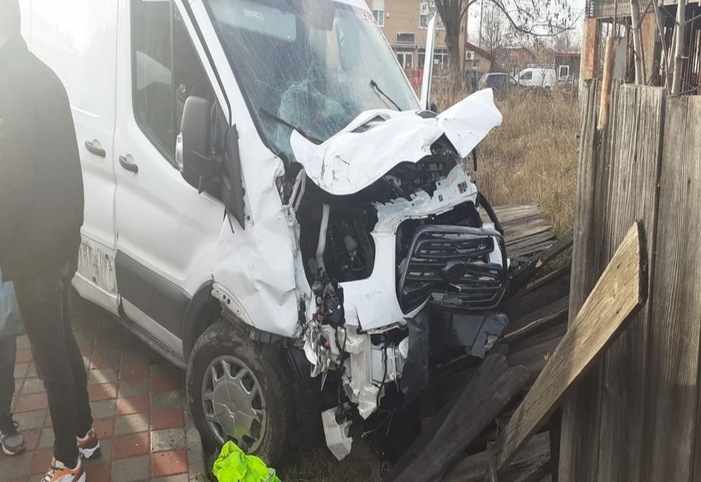 FOTO| Accident teribil în Ialomița. Un mort și trei răniți