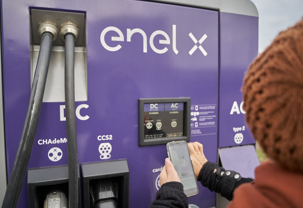 ENEL X România a pus în funcțiune șase stații de încărcare a vehiculelor electrice în Constanța