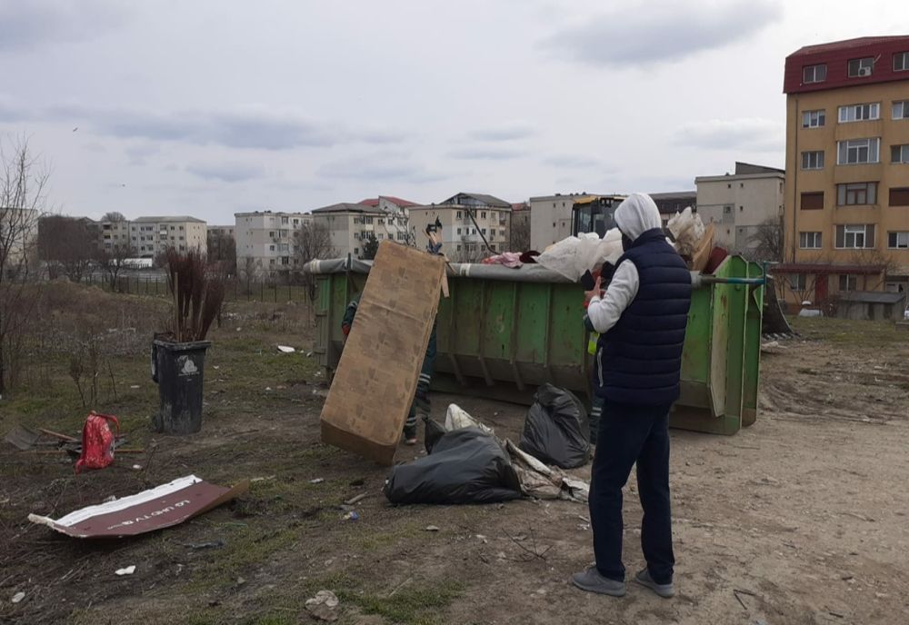  Deșeurile voluminoase se ridică gratuit