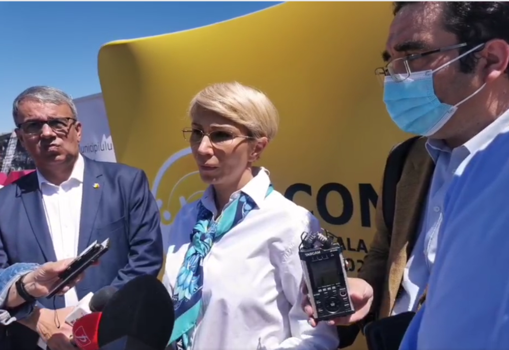 Raluca Turcan la Constanța: E important să meargă procesul vaccinării în mediul rural
