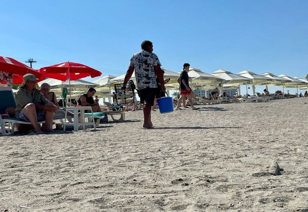 Amenzi pentru vânzătorii ambulanți de pe plajă