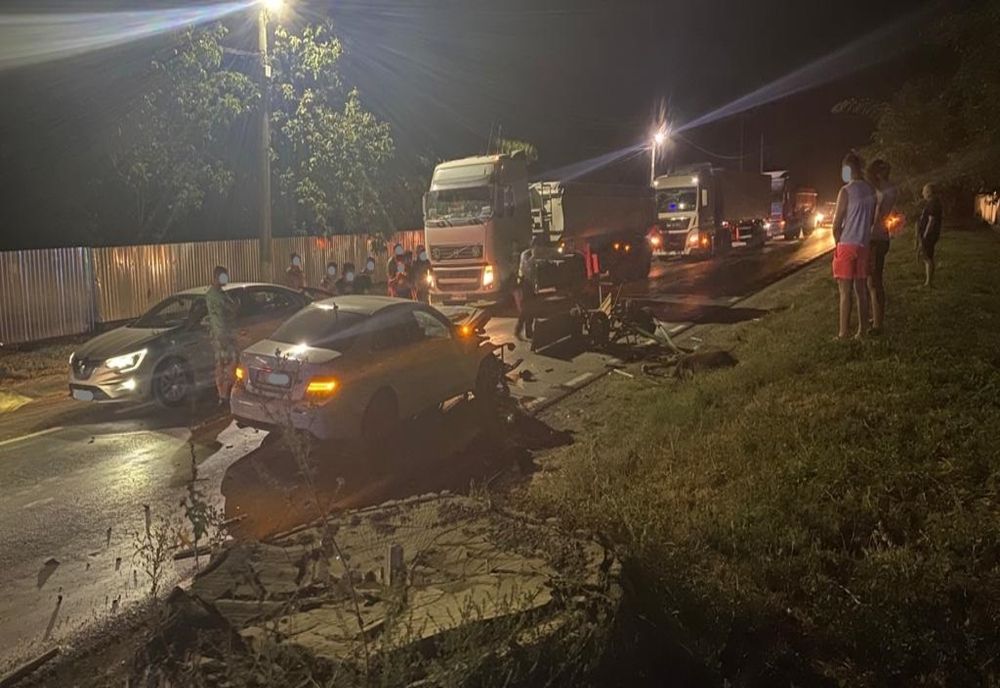 Impact violent, un căruțaș de 30 de ani și-a pierdut viața