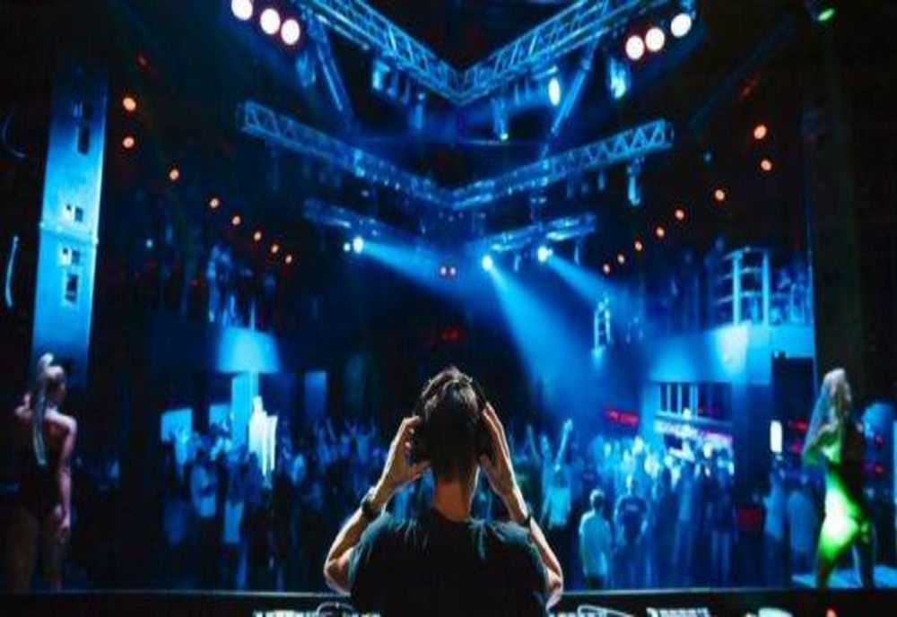 Barurile, cluburile și discotecile se închid în municipiul Constanța. Incidența a ajuns la 9.62 cazuri de COVID19 la mia de locuitori