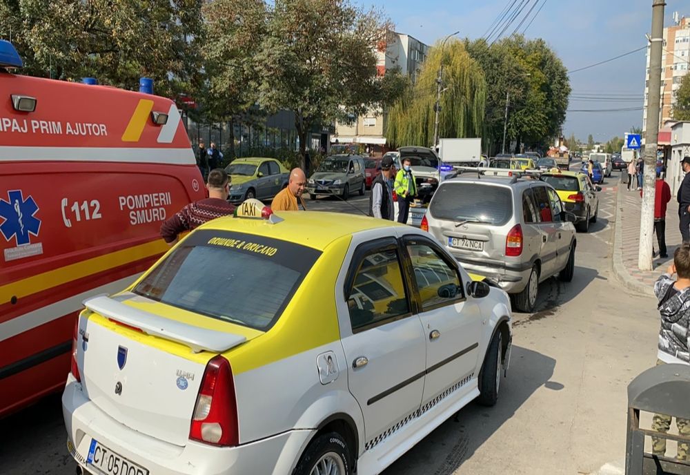 FOTO Accident în lanț la Medgidia. O persoană la spital