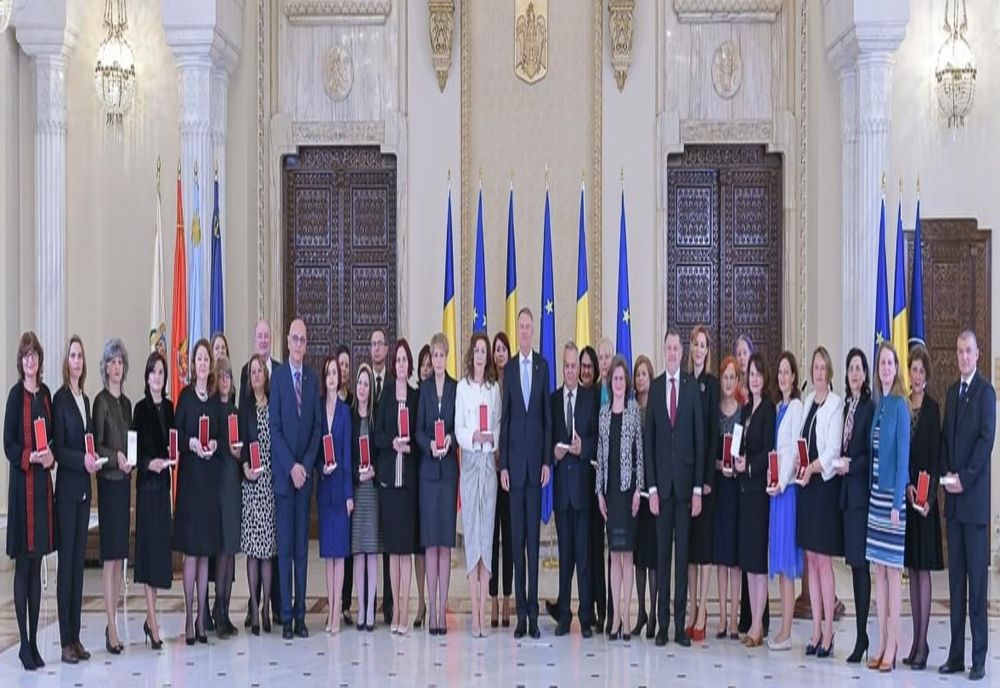 Profesor al Universităţii Ovidius decorat de Preşedintele României