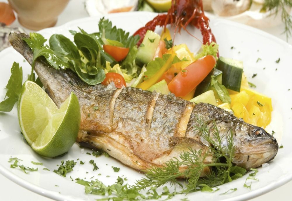 De Florii se mănâncă peşte. Iată cum prepari cel mai delicios peşte la cuptor. Reţetă