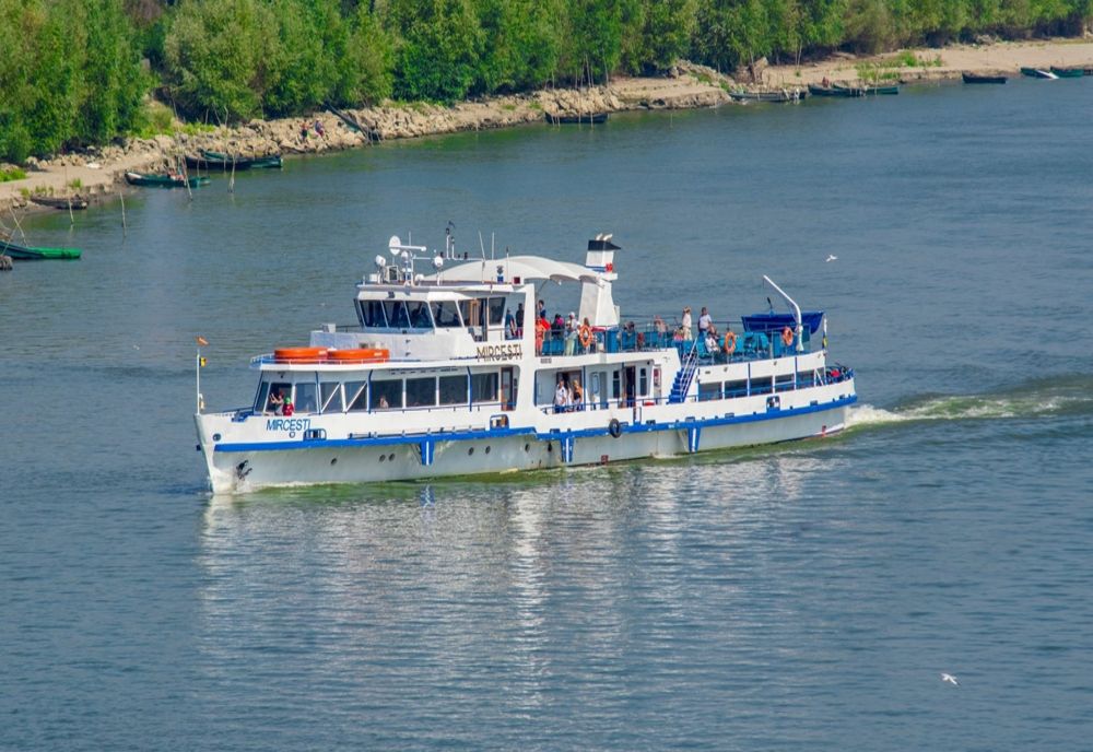 Tulcea: Bărbat mort pe o navă de pasageri