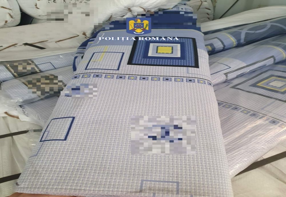 Țesături contrafăcute din Pakistan, de peste 1.000.000 de lei. descoperite în Portul Constanța
