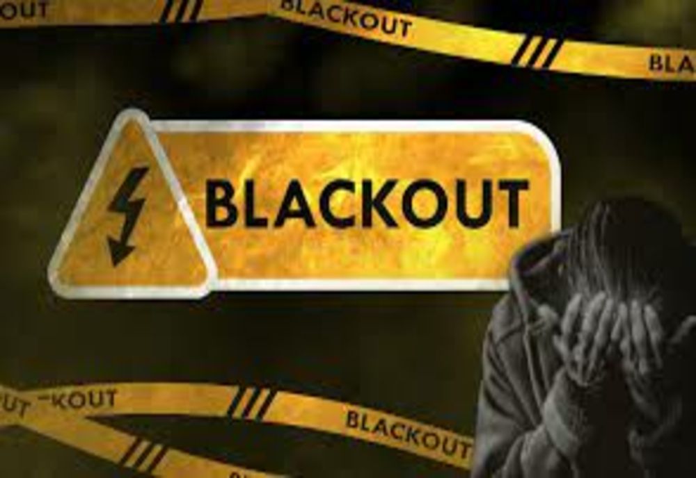 Ce nu trebuie să îți lipsească din casă în caz de BLACKOUT! Raed Arafat: „Este obligatoriu!”