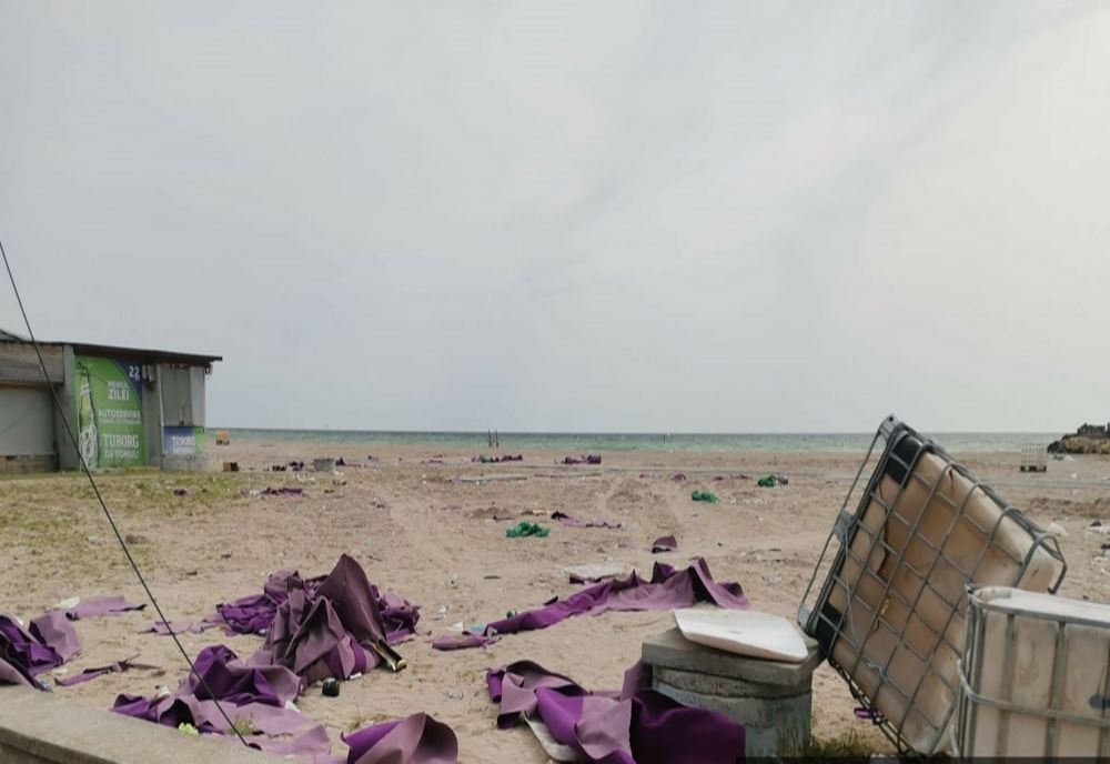 Organizatorul festivalului „Beach Please”, amendat drastic de Garda de Mediu