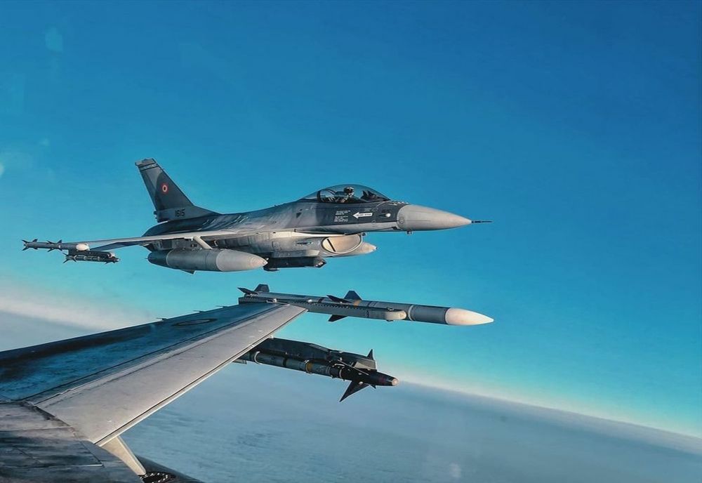 O aeronavă poloneză, șicanată de un avion de vânătoare rus, a aterizat la baza Mihail Kogălniceanu