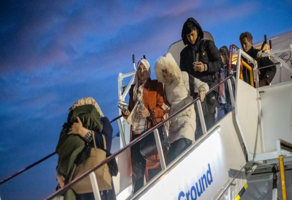 ARMISTIȚIU ÎN FÂȘIA GAZA: ISRAELUL ELIBEREAZĂ PRIMII 90 DE PRIZONIERI PALESTINIENI