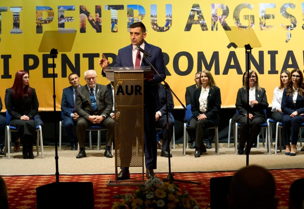 GEORGE SIMION, LA PITEȘTI: „ROMÂNIA ARE VIITOR! PRIN OAMENII SĂI, PRIN CURAJ, MUNCĂ ȘI CREDINȚĂ!”